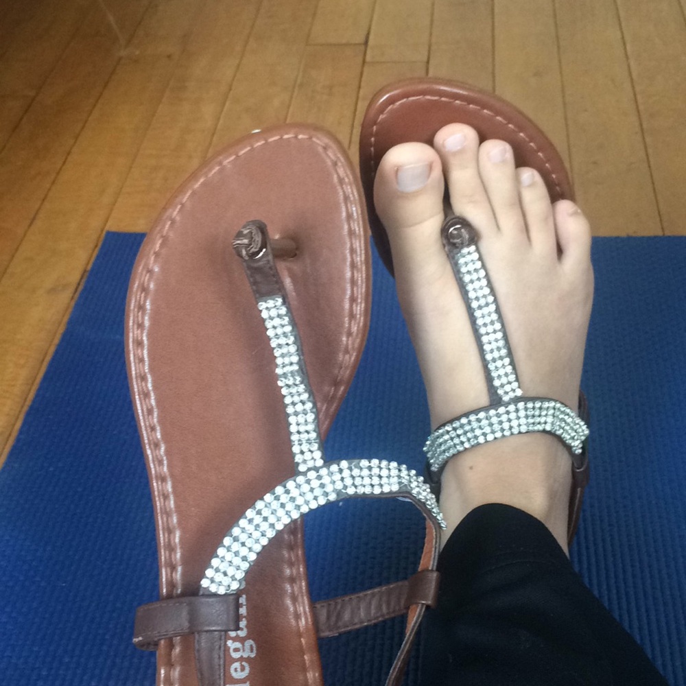 Rhinestone like gem finished sandals